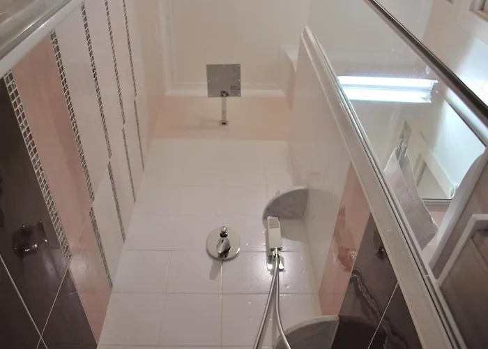 Anthony 47 4* 로마